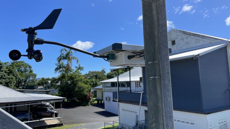 A solar-powered particle sensor near homes